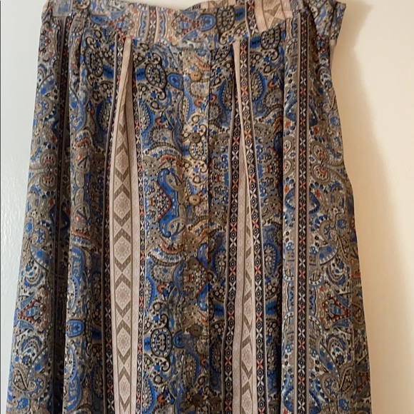 Freeway skirt never worn - Picture 2 of 2